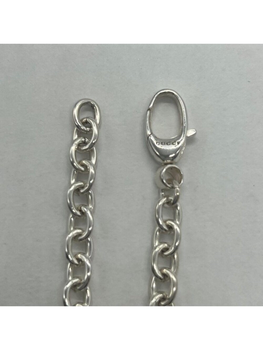 Gucci Heart Chain Necklace - Picture 10 of 15